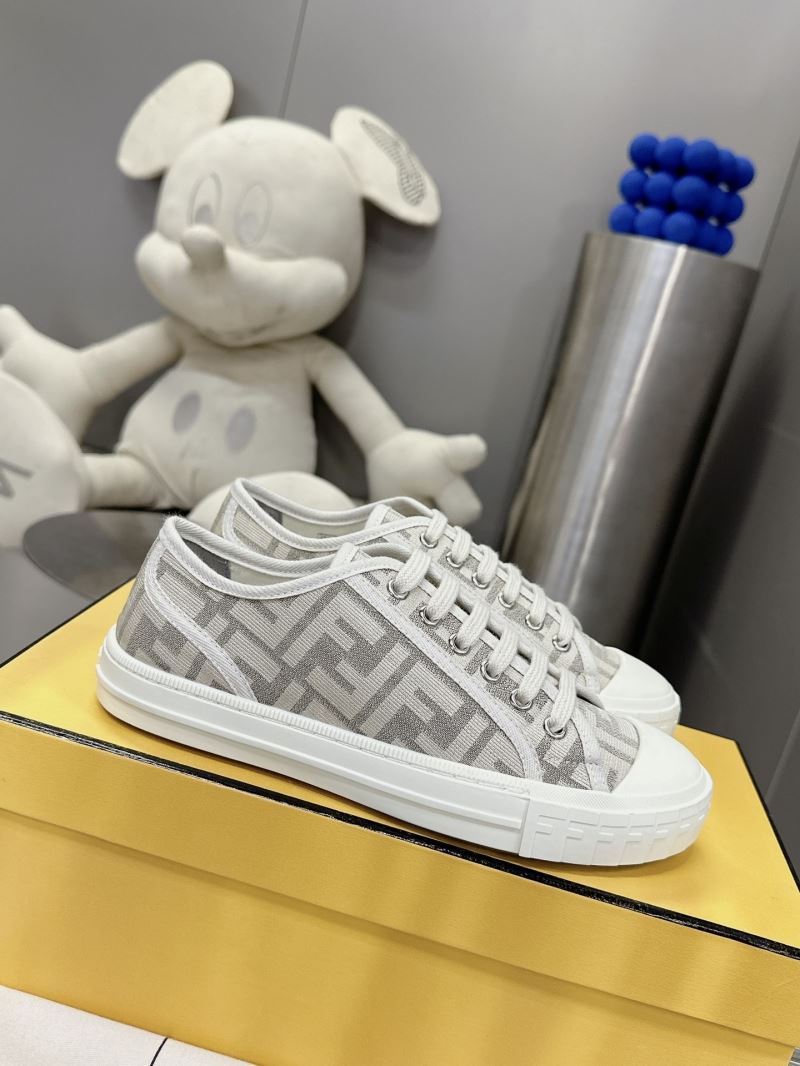 Fendi Low Shoes